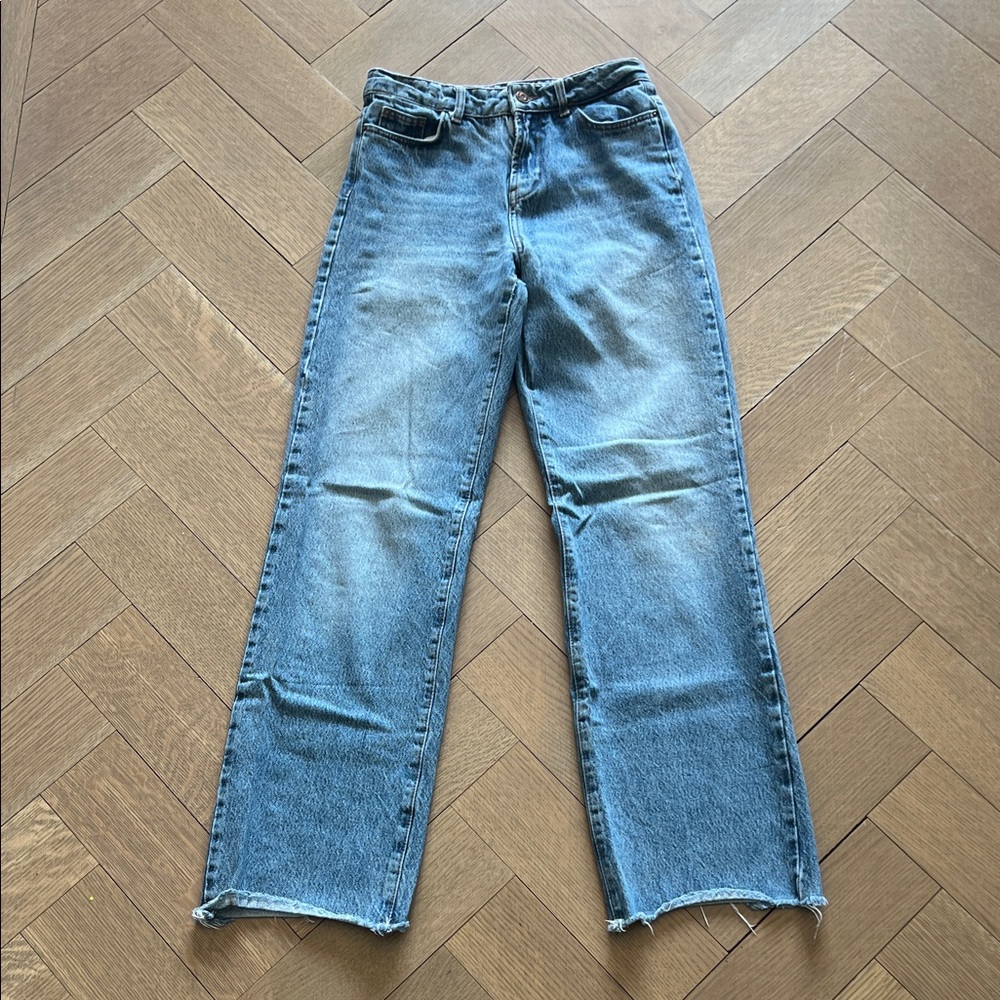 Zara Women’s Straight-Leg Jeans in Washed Blue